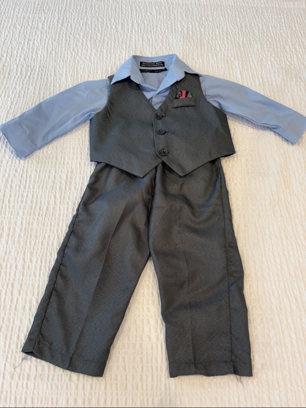 Andrew Fezza Infant 3 pc. Suit
Size 12M